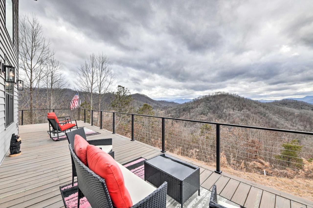 Scenic Hillside Cabin In Sylva With Hot Tub And Views! Exterior foto